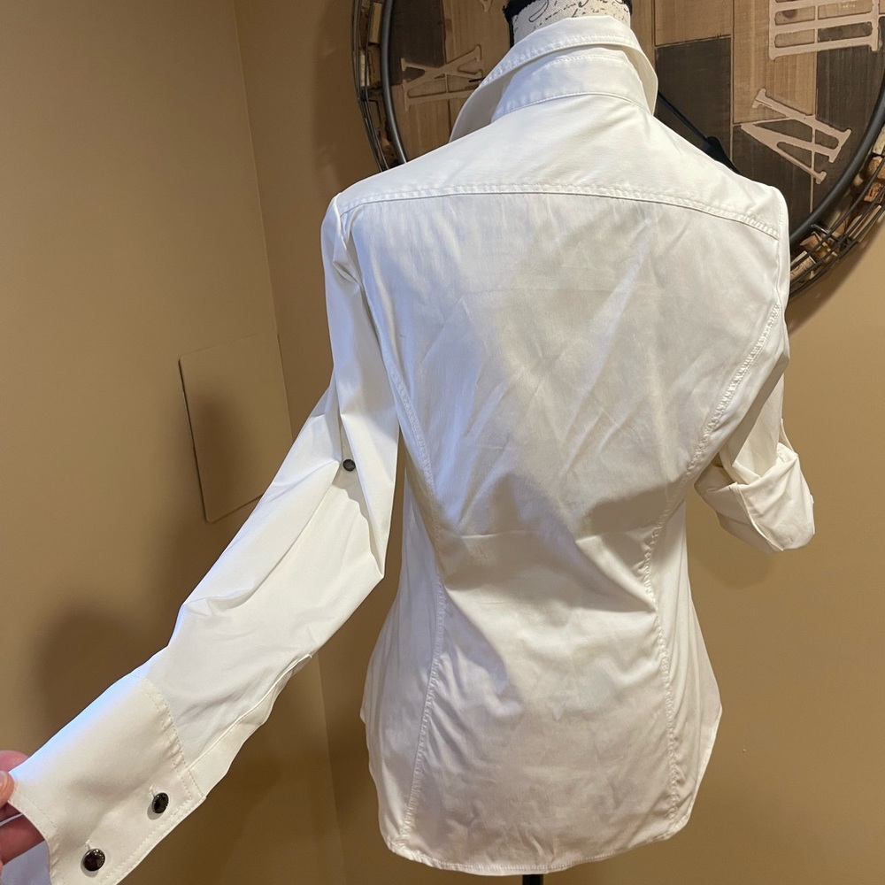 EXPRESS Cream classic blouse w/black button detail M - Picture 4 of 8